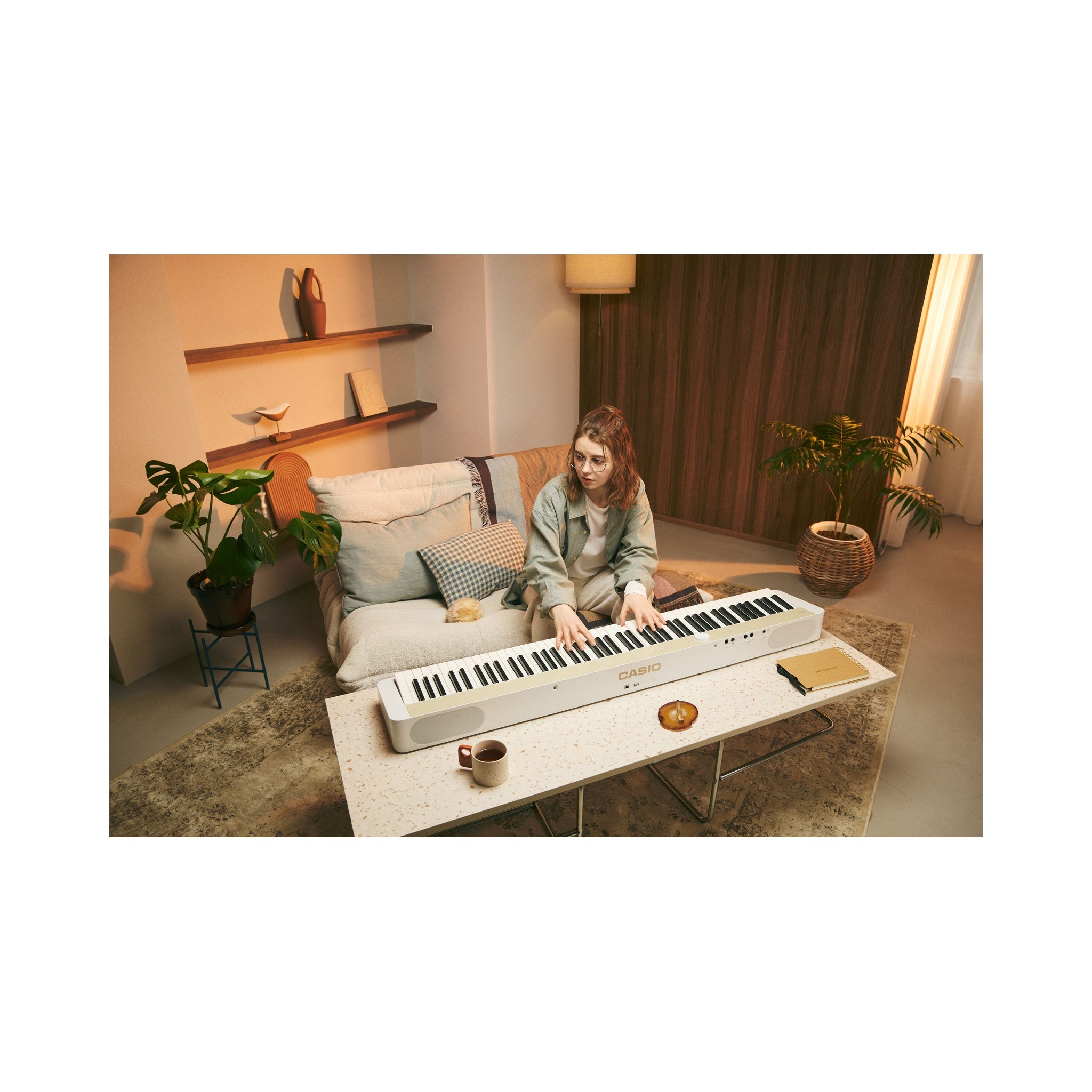Piano digital de 88 teclas Casio Privia PX-S1100MB beige meloso — vista adicional 1