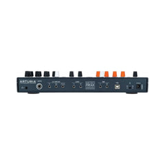 Sintetizador Arturia MicroFreak 570101 con teclado capacitivo y filtro analógico — vista 2